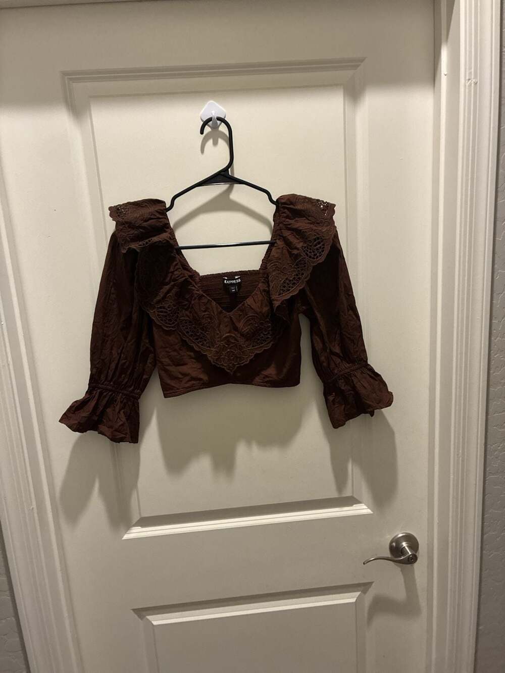 Express Women's Brown Embroidered Ruffle V-Neck Crop Top Size XXS